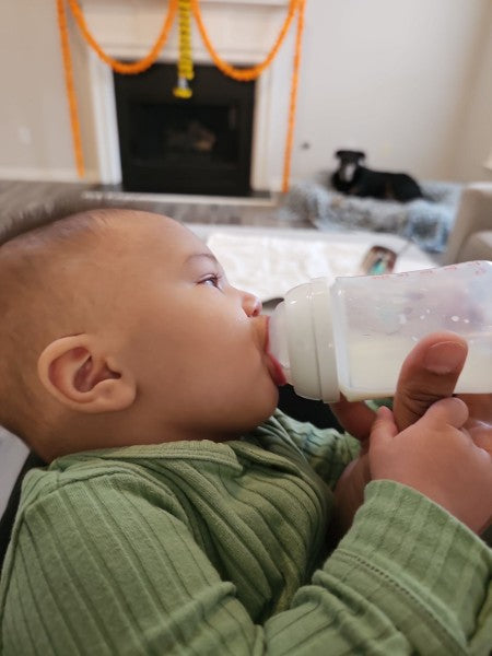 The Best Bottles for Optimal Oral Development in Babies: A Lactation Consultant's Guide